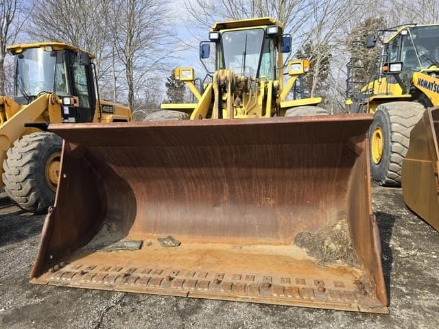 Image of Komatsu WA450 equipment image 2