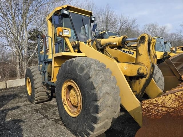Image of Komatsu WA450 equipment image 4