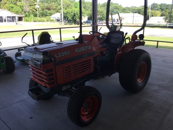 Image of Kubota L2350 equipment image 4