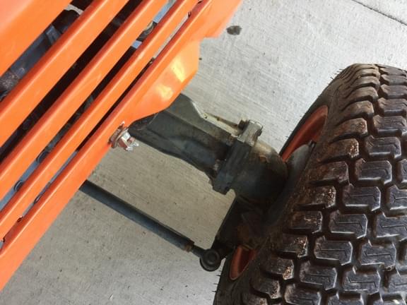 Image of Kubota L2350 equipment image 3