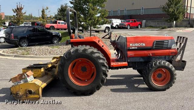 Image of Kubota L3600 equipment image 3