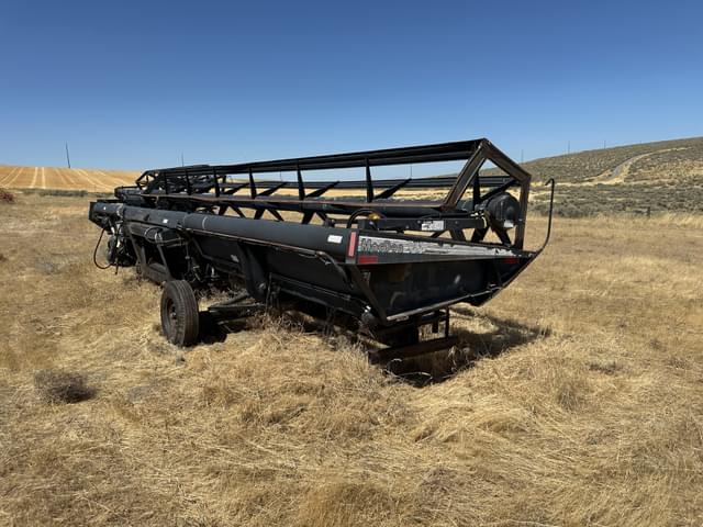 Image of MacDon 960 equipment image 1