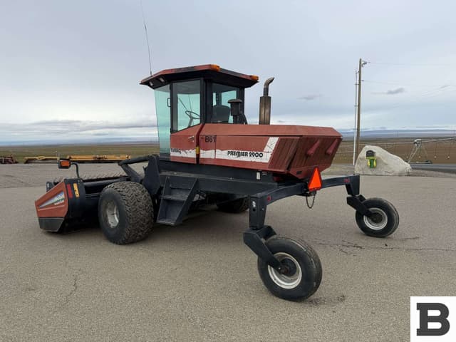 Image of MacDon 2900 equipment image 3