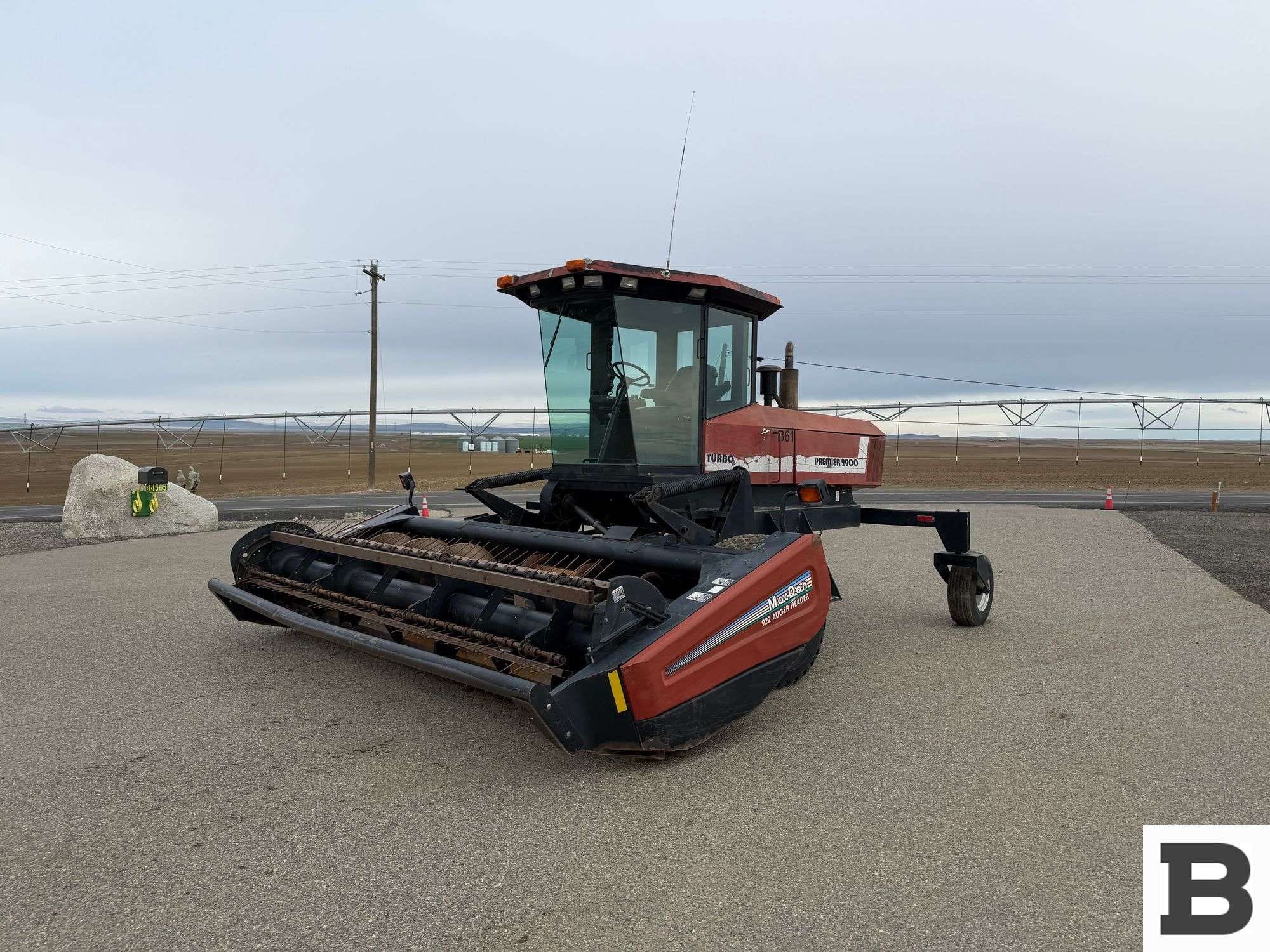 1994 MacDon 2900 Equipment Image0