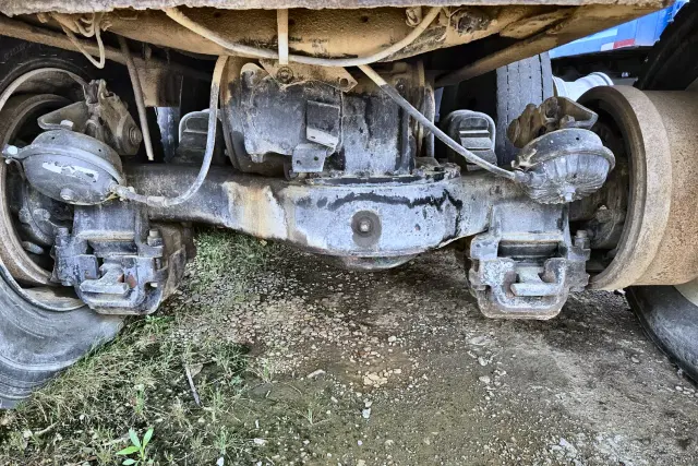 Image of Mack CH613 equipment image 4