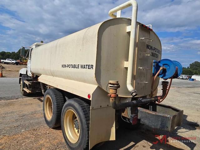 Image of Mack CH613 equipment image 4
