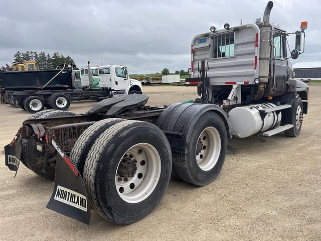 Image of Mack CH613 equipment image 2