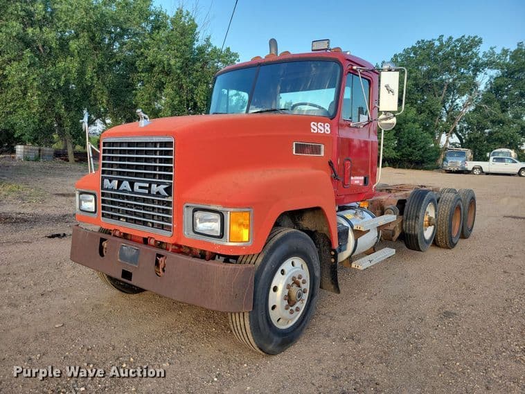 Image of Mack CH613 Primary image