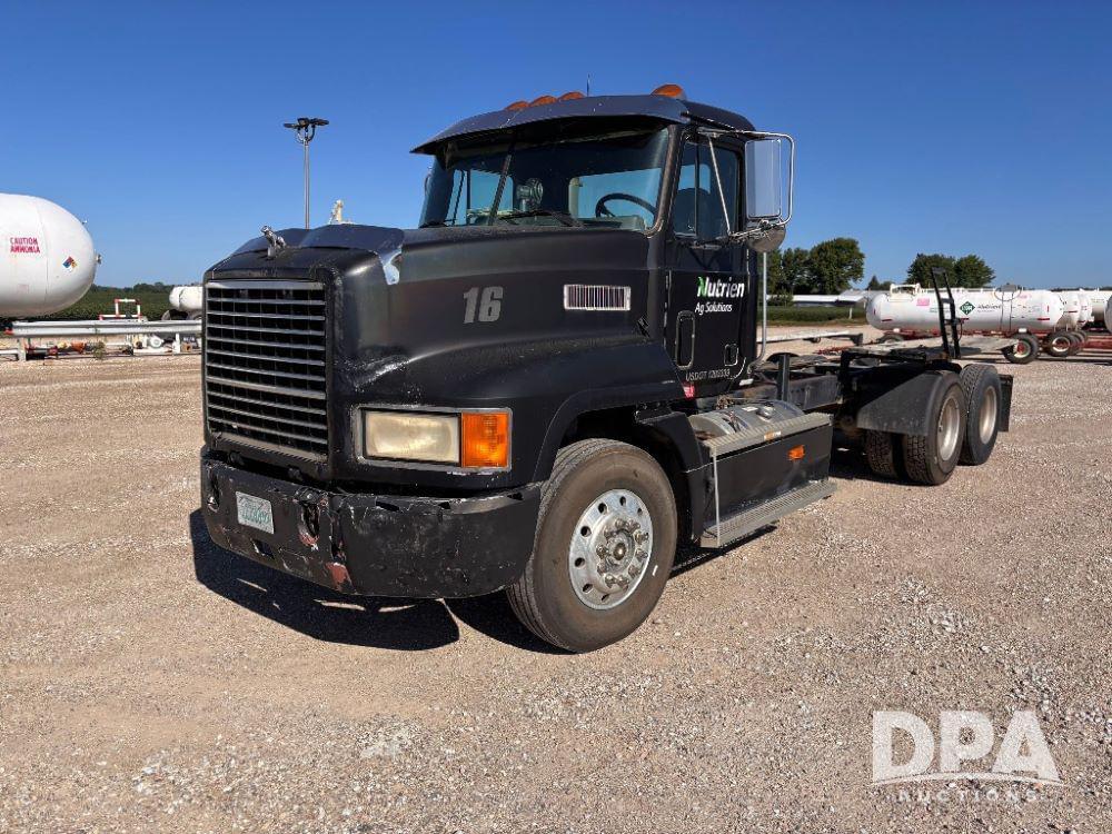 Image of Mack CH613 Primary image