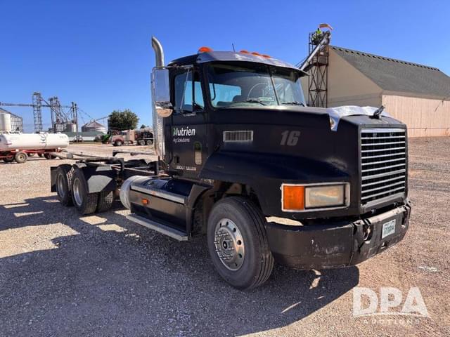 Image of Mack CH613 equipment image 4