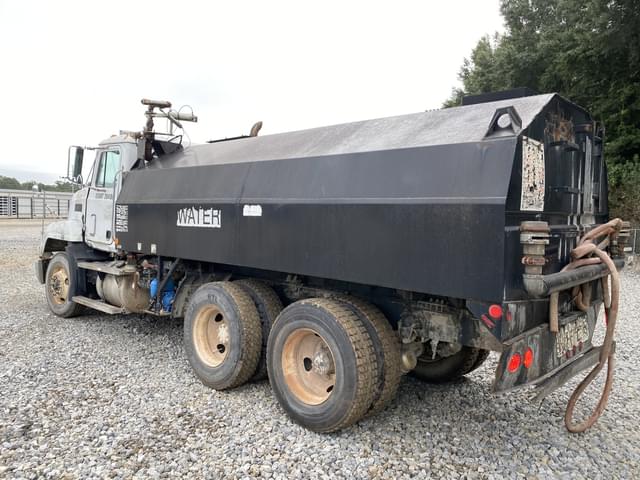 Image of Mack CH613 equipment image 1