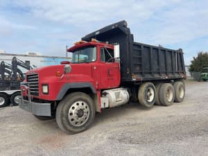 1994 Mack RD690S Image