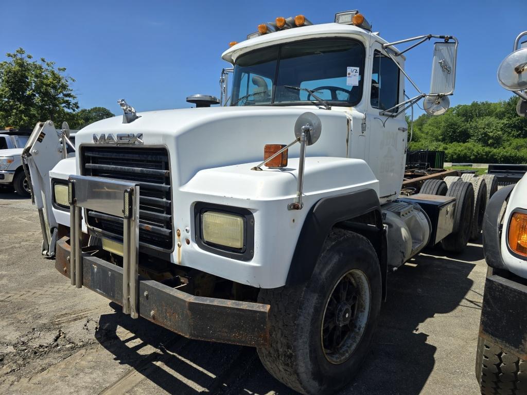Image of Mack RD688S Primary image