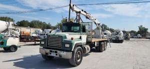 1994 Mack RD690S Image
