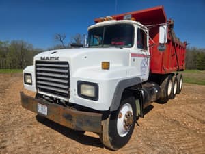 1994 Mack RD690S Image