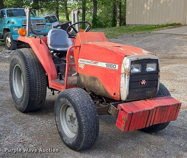 Image of Massey Ferguson 1260 equipment image 2