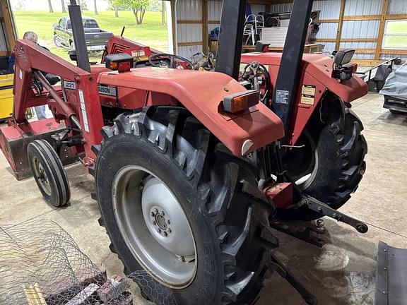 Image of Massey Ferguson 231 equipment image 3