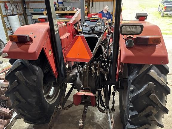 Image of Massey Ferguson 231 equipment image 2