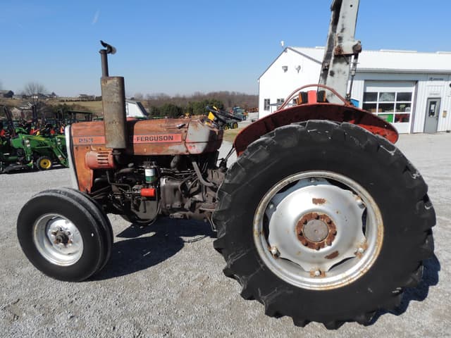 Image of Massey Ferguson 253 equipment image 1