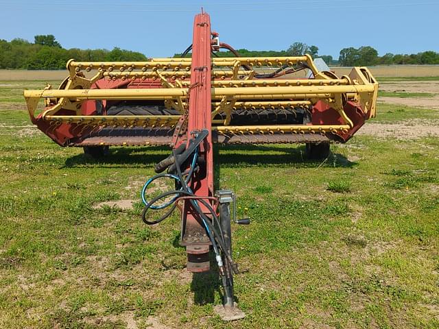 Image of New Holland 499 equipment image 4