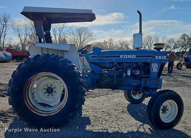 Image of New Holland 5610 equipment image 3