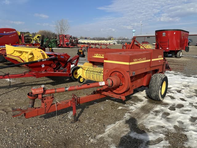 Image of New Holland 570 equipment image 1