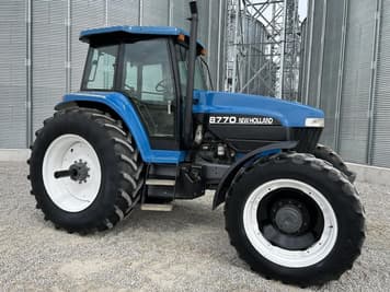 Main image New Holland 8770