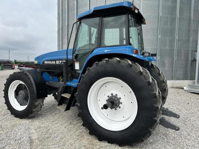 Image of New Holland 8770 equipment image 4