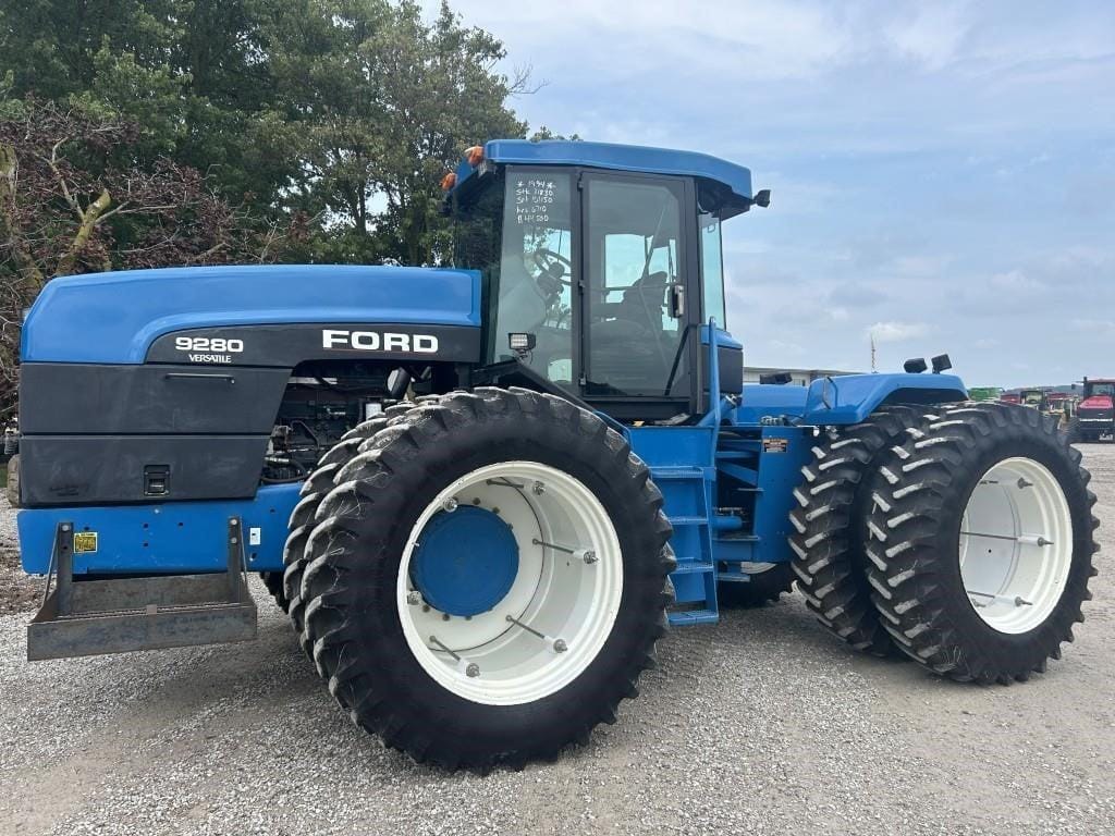 1994 New Holland 9280 Equipment Image0