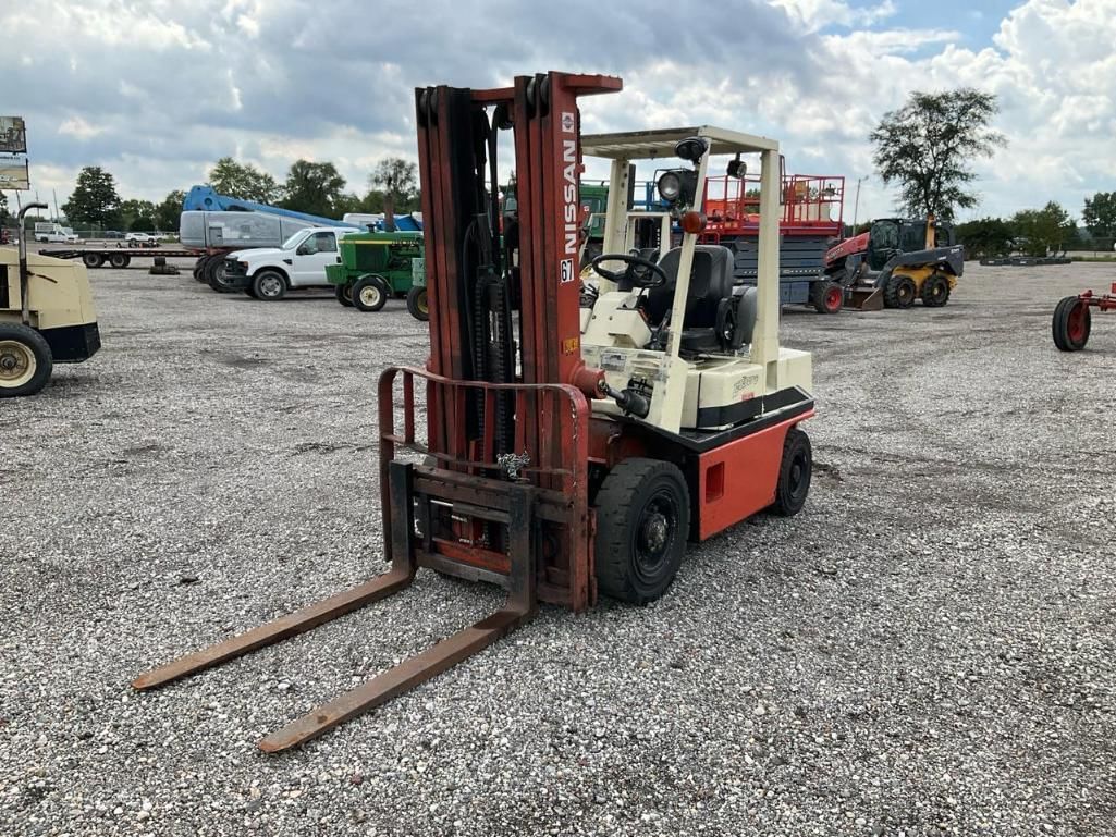 1994 Nissan  KPH02A25PV Equipment Image0