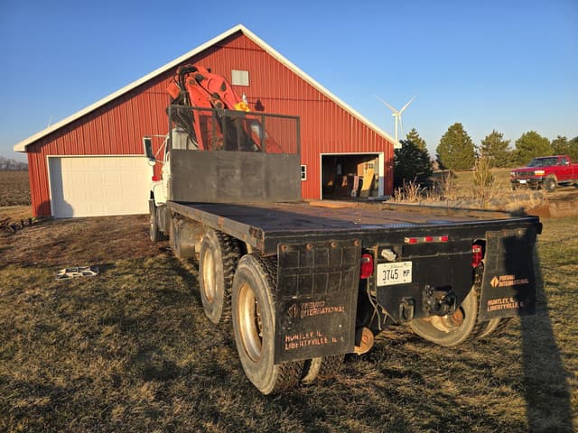 Image of International 2674 equipment image 4