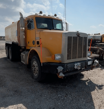 Main image Peterbilt 357