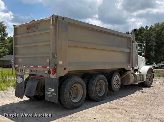 Image of Peterbilt 357 equipment image 4