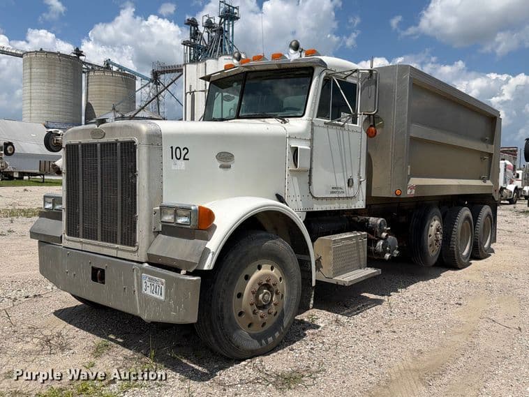 Image of Peterbilt 357 Primary image