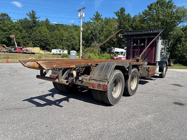 Image of Peterbilt 357 equipment image 4