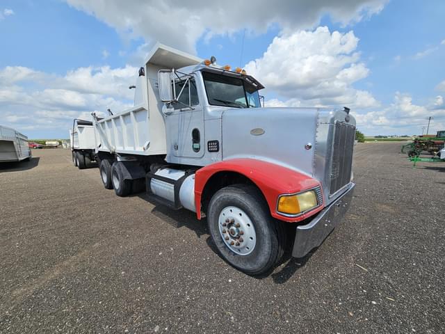 Image of Peterbilt 375 equipment image 4