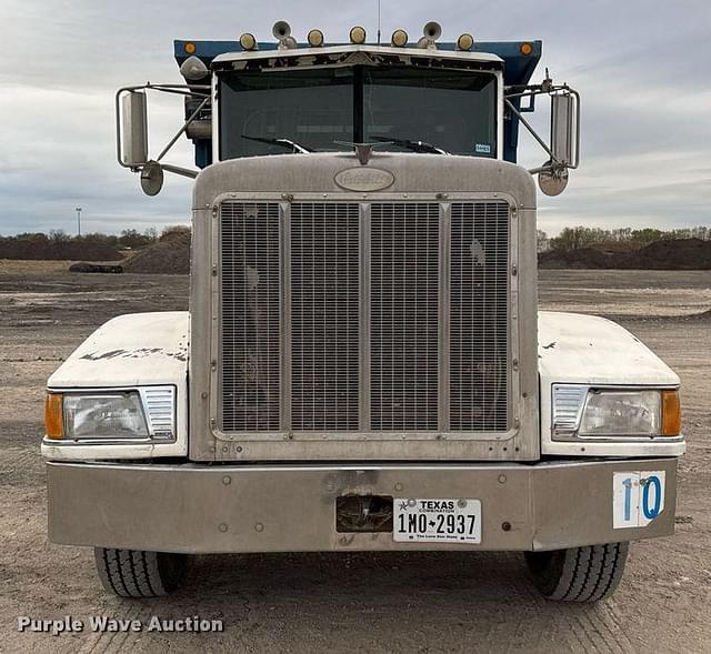 Image of Peterbilt 377 equipment image 1