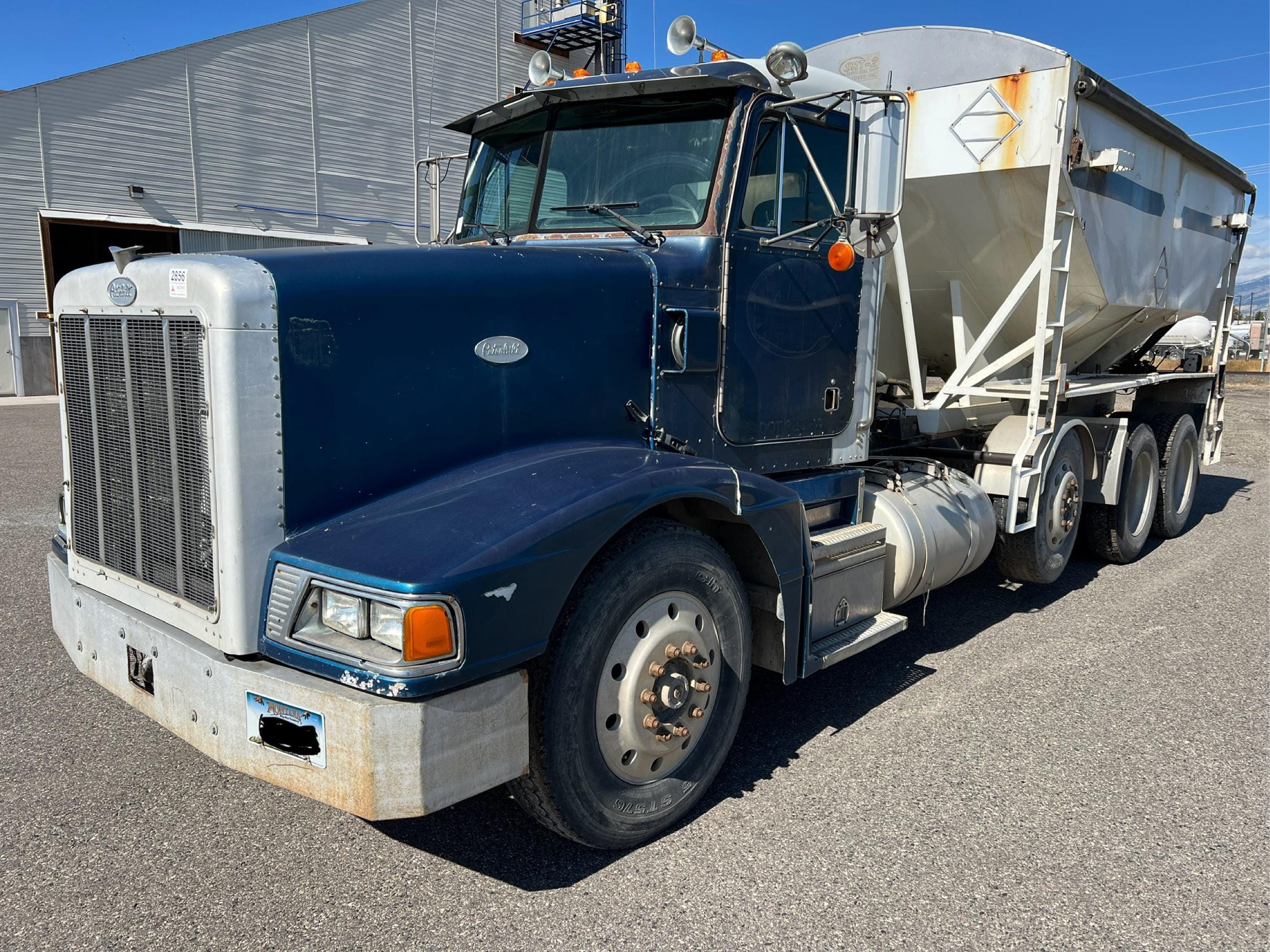 Main image Peterbilt 377