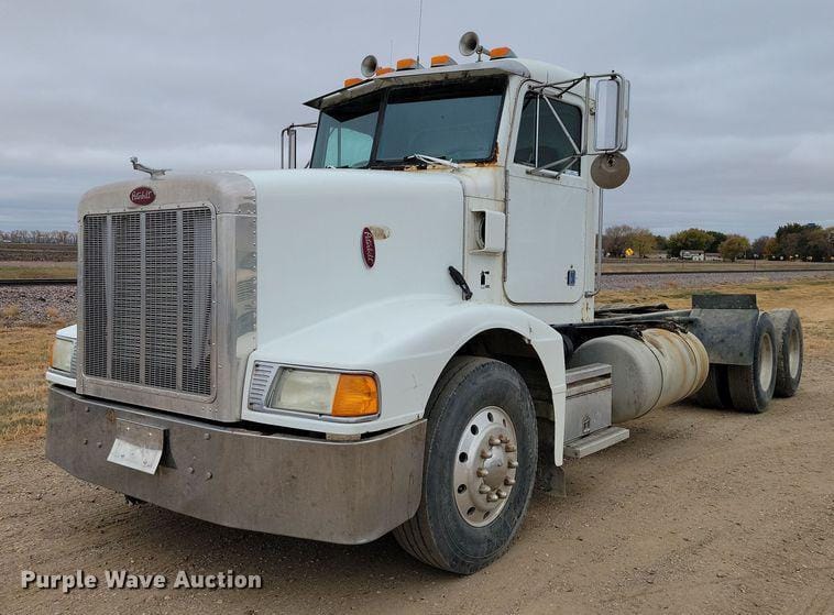 Main image Peterbilt 377