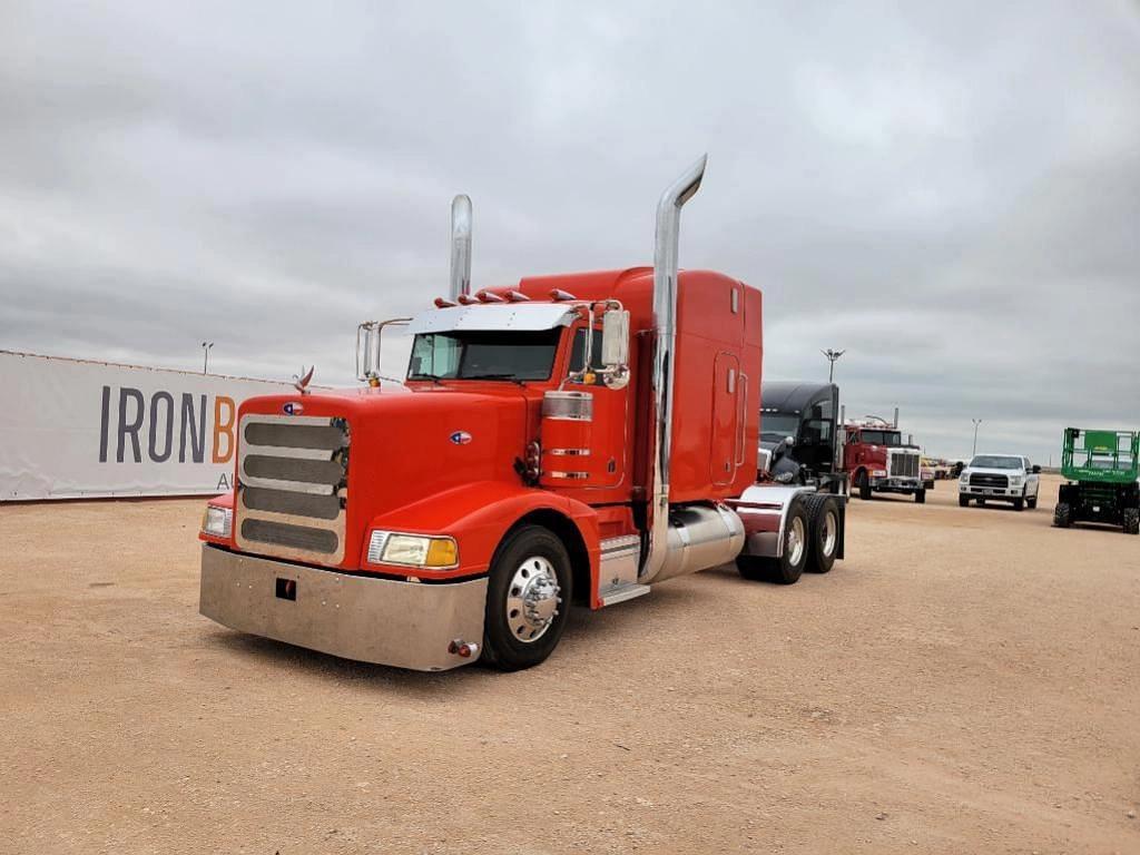 Image of Peterbilt 377 Primary image