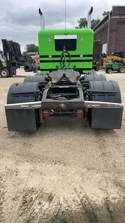 Image of Peterbilt 379EXHD equipment image 3