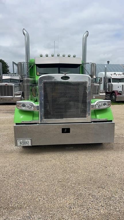 Image of Peterbilt 379EXHD equipment image 2