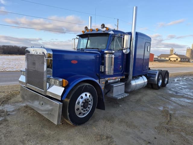 Image of Peterbilt 379 equipment image 1