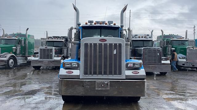 Image of Peterbilt 379 equipment image 1