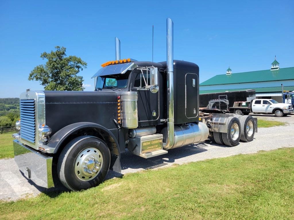 Main image Peterbilt 379