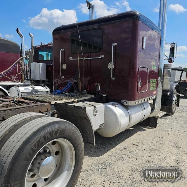 Image of Peterbilt 379 equipment image 4