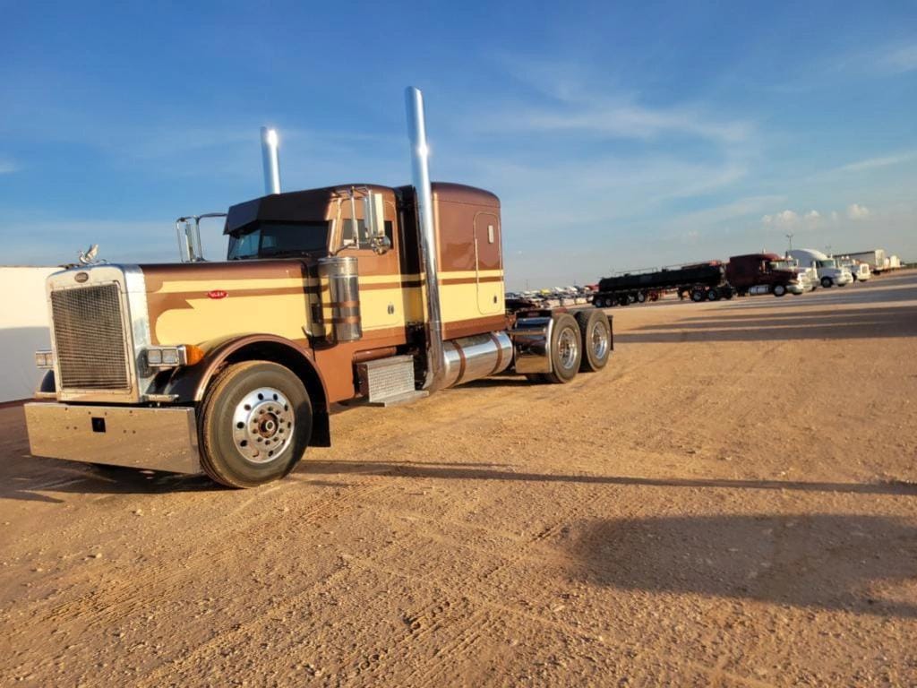 1994 Peterbilt 379 Equipment Image0
