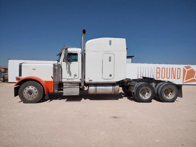 Image of Peterbilt 379 equipment image 1