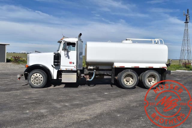 Image of Peterbilt 379 equipment image 3