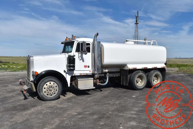 Image of Peterbilt 379 equipment image 2